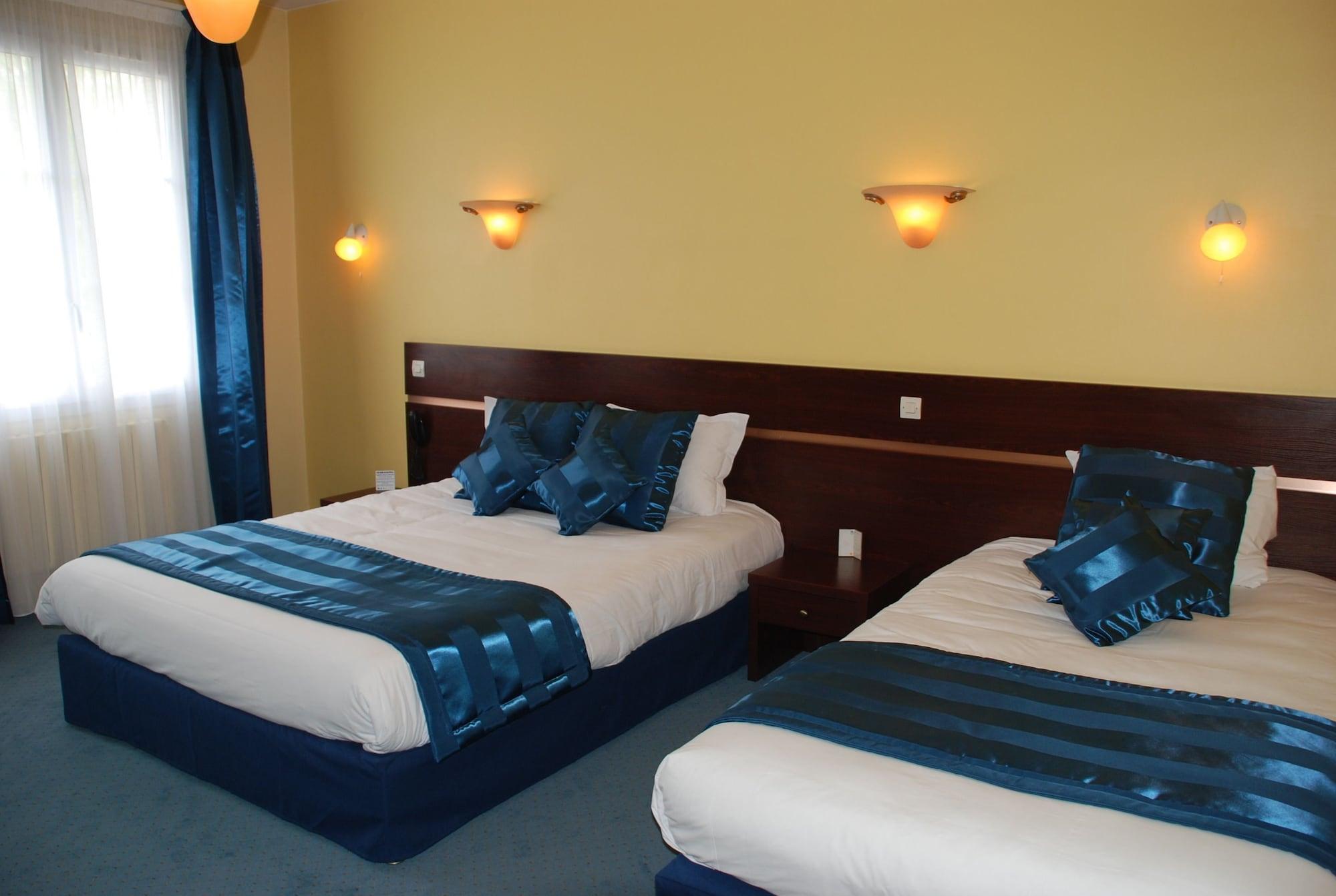 The Originals City, Hotel Cathedrale, Lisieux Buitenkant foto