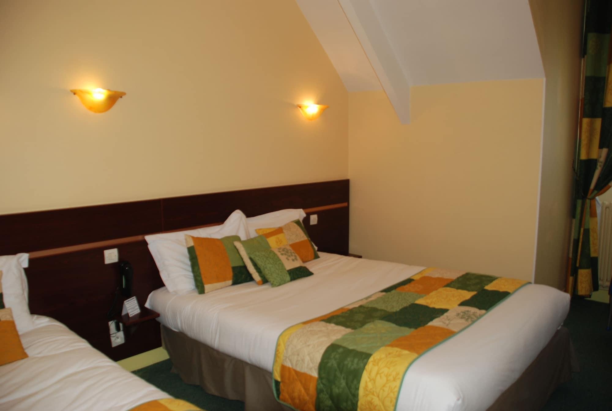The Originals City, Hotel Cathedrale, Lisieux Buitenkant foto