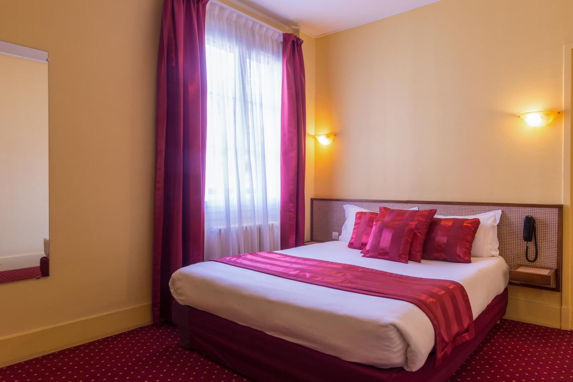 The Originals City, Hotel Cathedrale, Lisieux Buitenkant foto