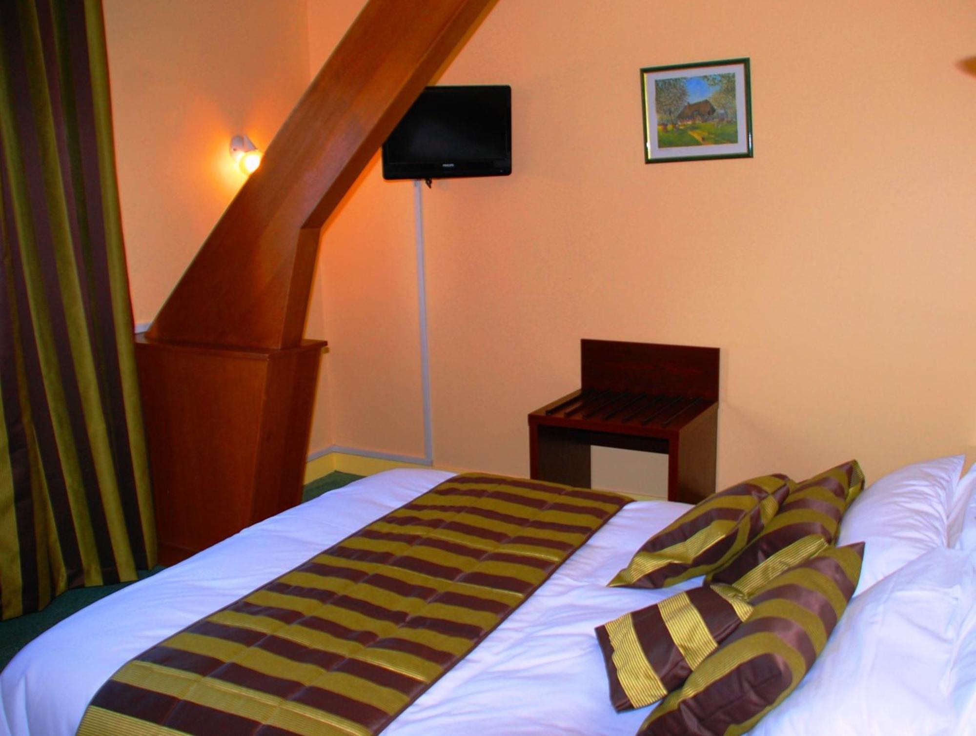 The Originals City, Hotel Cathedrale, Lisieux Buitenkant foto