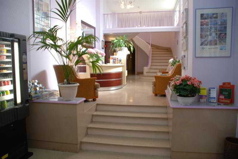 The Originals City, Hotel Cathedrale, Lisieux Buitenkant foto